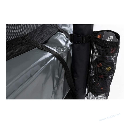 Батут BERG Favorit 430 Grey Levels с защитной сеткой Comfort серый с игрой, фото 3