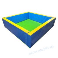 Сухой игровой детский бассейн манеж Квадрат 150х150х40 см разноцветный без шаров..
