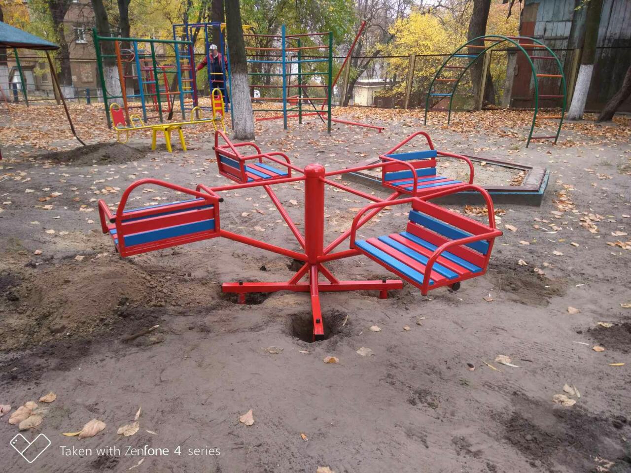 недорогие карусели купить украина